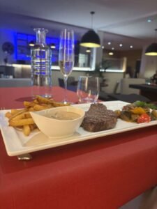 plat de viande restaurant le chat gourmand beunaz